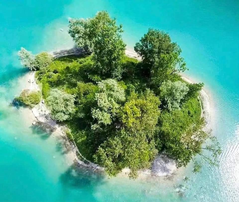 Rustica Sul Lago Tenno Primo Piano Eksteriør billede