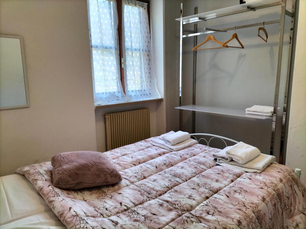 Rustica Sul Lago Tenno Primo Piano Eksteriør billede